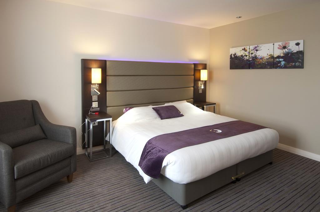 Premier Inn London Croydon West - Purley A23 Szoba fotó