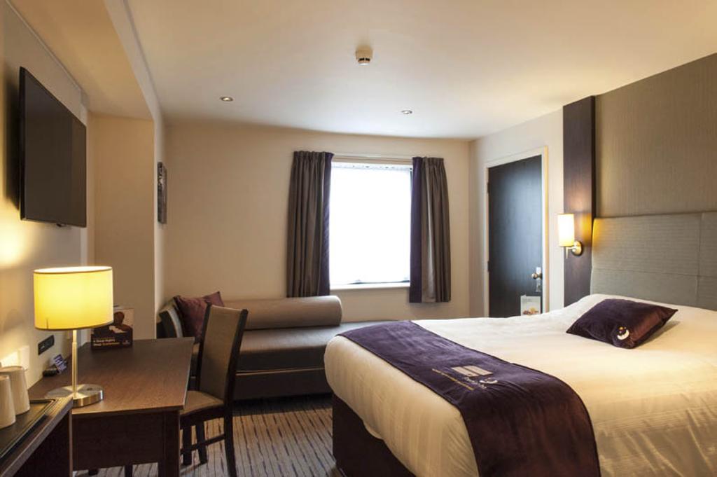 Premier Inn London Croydon West - Purley A23 Szoba fotó