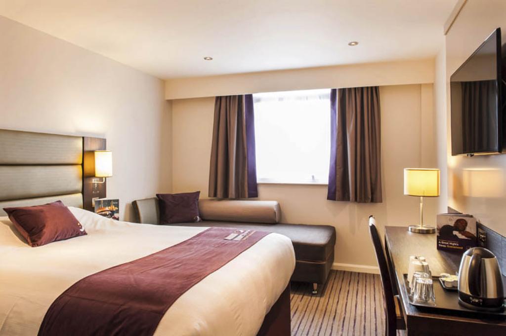 Premier Inn London Croydon West - Purley A23 Szoba fotó
